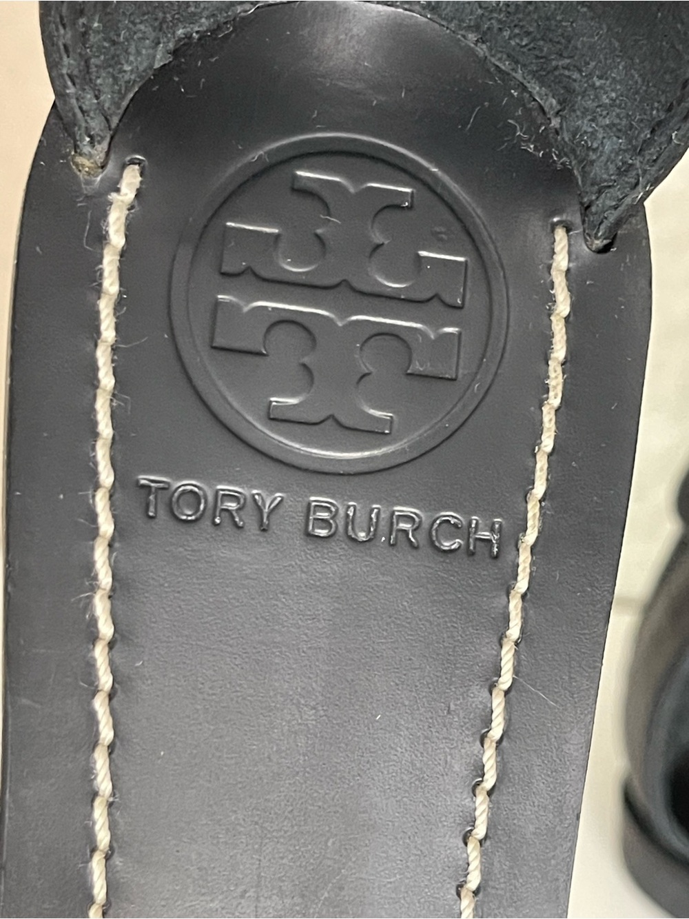 Tory Burch Mignon Rings Gold and Black leather strappy gladiator Sandals - Picture 5 of 12